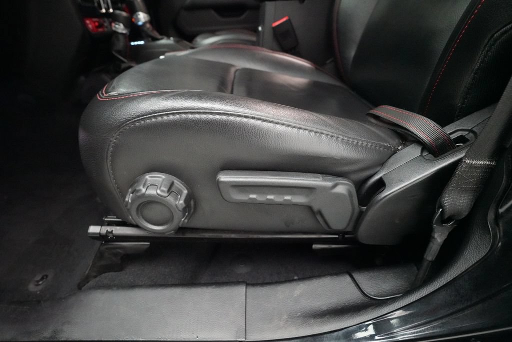 Used 2019 Jeep Wrangler Unlimited Rubicon AWD/4WD image 27