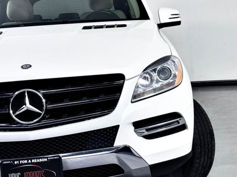 Used 2015 Mercedes-Benz ML 350 ML350 4MATIC w/ Premium 1 Package image 6