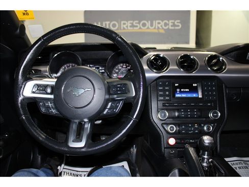 Used 2015 Ford Mustang GT image 27