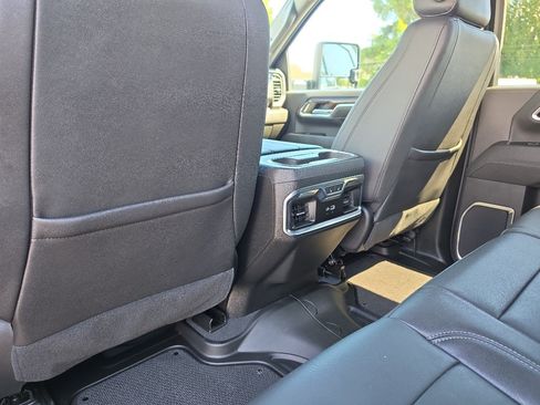 Certified 2024 GMC Sierra 3500 SLT w/ SLT Premium Package AWD/4WD image 19