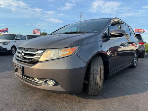 Used 2014 Honda Odyssey Touring Elite image 11