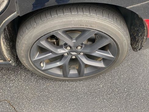 Used 2019 Dodge Charger SXT image 9