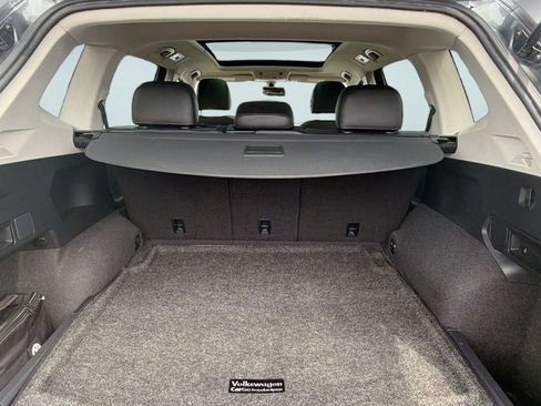 Used 2018 Volkswagen Tiguan SE w/ Panoramic Sunroof Package AWD/4WD image 28