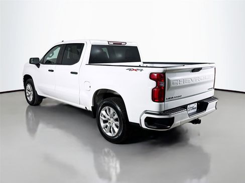 Used 2020 Chevrolet Silverado 1500 Custom w/ Custom Value Package image 6