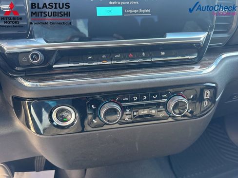 Used 2024 Chevrolet Silverado 1500 LT AWD/4WD image 26