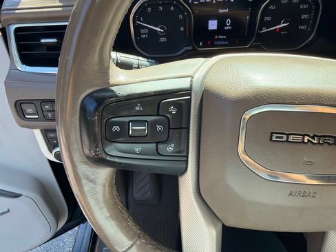 Used 2021 GMC Yukon XL Denali w/ Denali Ultimate Package AWD/4WD image 24