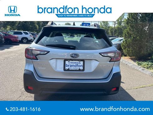 Used 2025 Subaru Outback AWD/4WD image 5