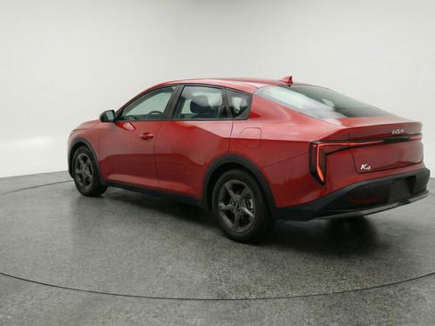 Used 2025 Kia K4 LXS image 6