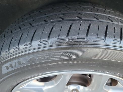 Certified 2019 Chrysler Pacifica Limited image 42