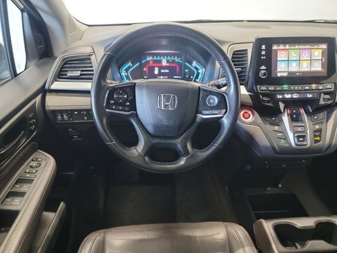 Used 2018 Honda Odyssey Touring image 16