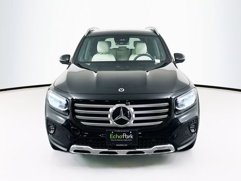 Used 2025 Mercedes-Benz GLB 250 image 2
