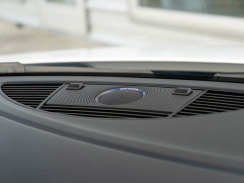 Used 2011 Audi R8 V8 image 43