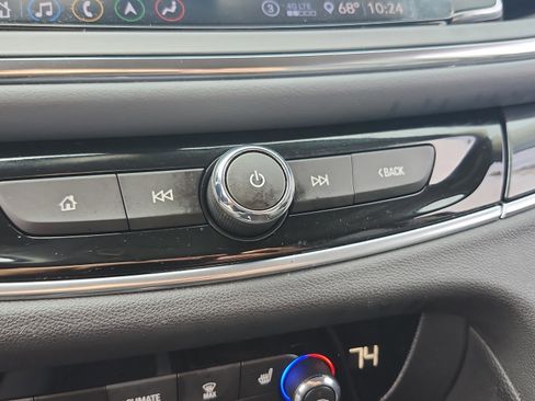 Used 2020 Buick Enclave Essence w/ Sound and Sites Package image 35