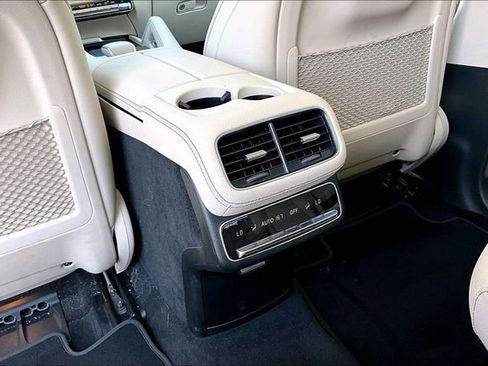 Certified 2023 Mercedes-Benz GLS 450 4MATIC image 13