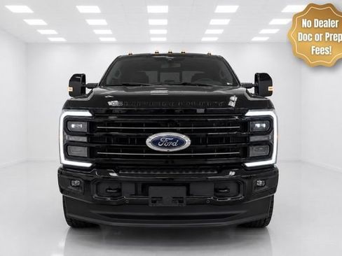 Used 2025 Ford F250 Platinum AWD/4WD image 2