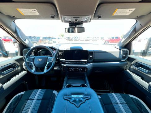 New 2025 Chevrolet Silverado 2500 LT w/ Z71 Chrome Sport Edition image 10