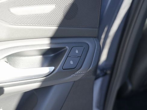 Used 2025 Audi Q6 e-tron Premium Plus w/ Premium Plus image 33