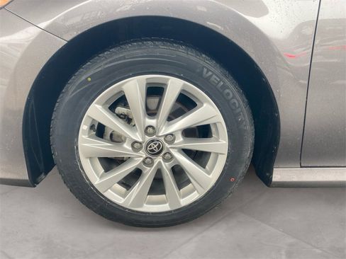 Used 2024 Toyota Camry LE w/ Convenience Package image 14