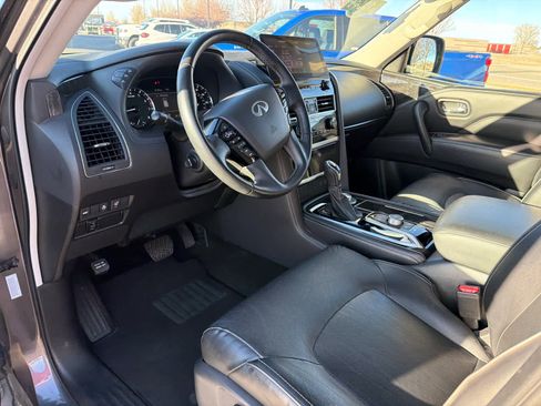 Used 2024 INFINITI QX80 Luxe image 23