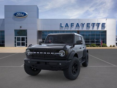 New 2025 Ford Bronco Outer Banks w/ Sasquatch Package image 2