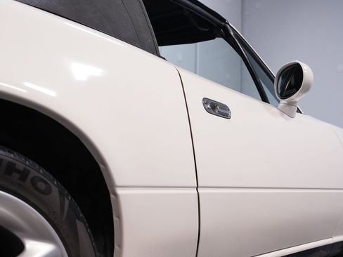 Used 1994 MAZDA MX-5 Miata image 22