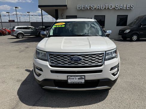 Used 2016 Ford Explorer Platinum AWD/4WD image 3