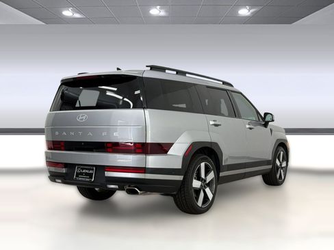 Used 2024 Hyundai Santa Fe Limited FWD image 9
