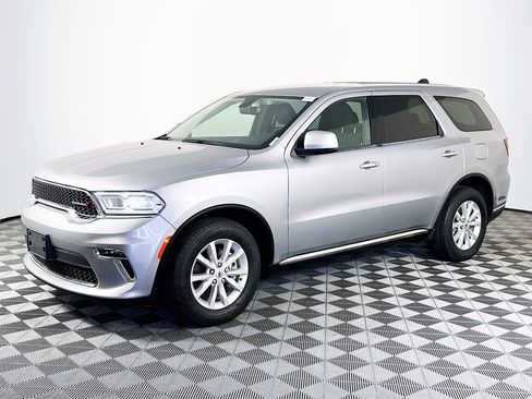 Used 2021 Dodge Durango SXT w/ 3rd Row Seating Group RWD image 4