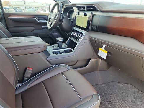 New 2026 GMC Sierra 1500 Denali w/ Denali Reserve Package image 18