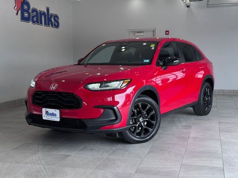 Used 2024 Honda HR-V Sport image 2