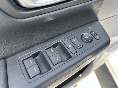 Used 2025 Honda CR-V Sport image 24