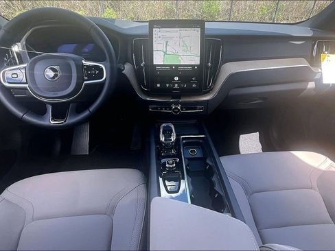 New 2026 Volvo XC60 B5 Plus w/ Protection Package Premier AWD/4WD image 9