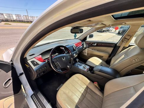 Used 2013 Hyundai Equus Signature RWD image 13