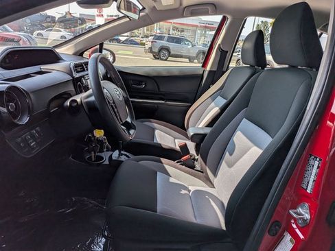 Used 2019 Toyota Prius C w/ Carpet Mat Package FWD image 15