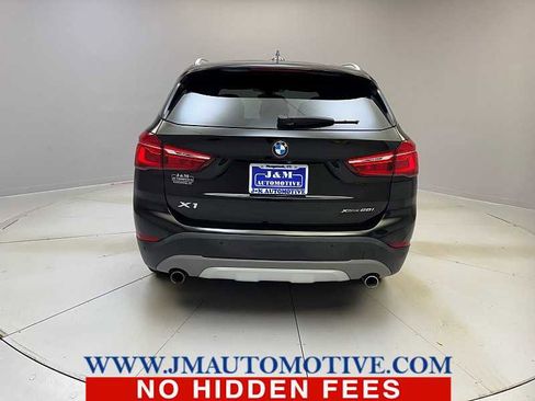 Used 2018 BMW X1 xDrive28i image 4