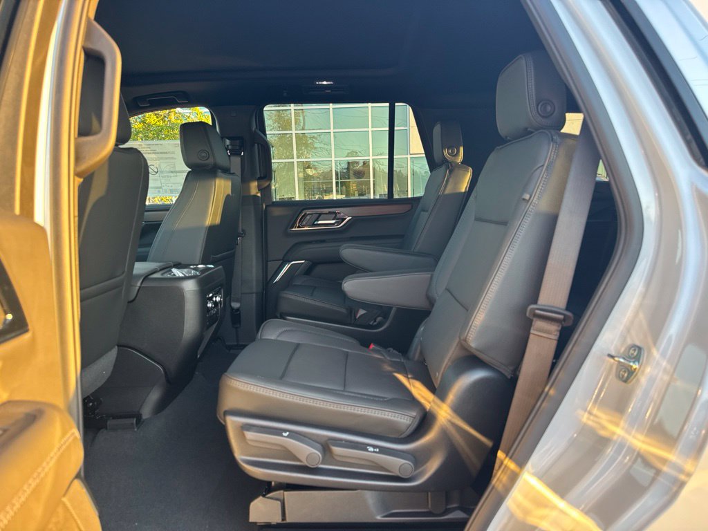New 2027 GMC Yukon Denali w/ Sun & Power Step Package AWD/4WD image 28