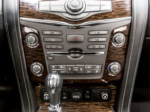 Used 2019 Nissan Armada Platinum w/ Captain's Chairs Package RWD image 24