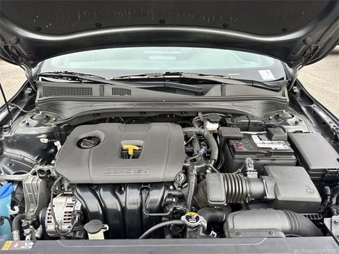 Used 2024 Kia Forte GT-Line w/ GT-Line Premium Package image 23