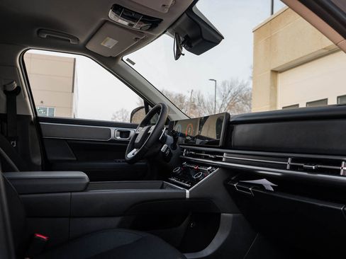 New 2026 Hyundai Santa Fe SE image 11