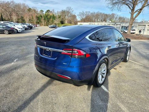 Used 2018 Tesla Model X 75D image 9