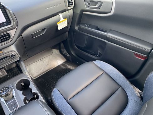 New 2025 Ford Bronco Sport Outer Banks w/ Sasquatch Outer Banks Package AWD/4WD image 11