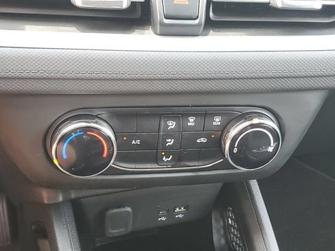 Used 2024 Chevrolet TrailBlazer LS w/ LS Convenience Package AWD/4WD image 27
