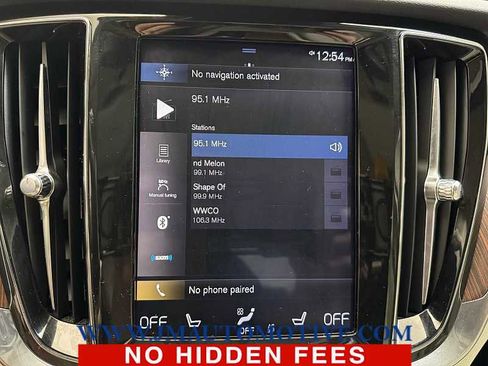 Used 2020 Volvo S60 T5 Momentum image 23