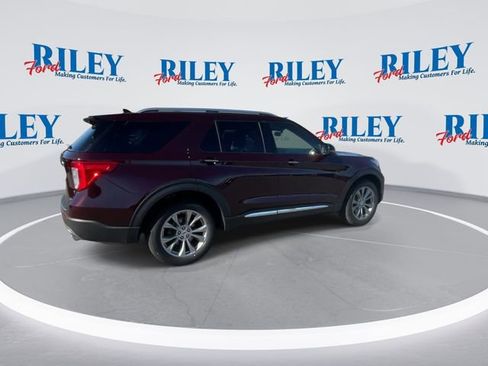 Certified 2023 Ford Explorer Limited w/ Equipment Group 301A image 8