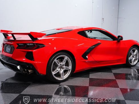 Used 2021 Chevrolet Corvette Stingray Preferred Cpe w/ Z51 Performance Package RWD image 11