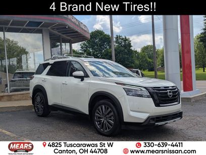 Used 2023 Nissan Pathfinder SL w/ SL Premium Package