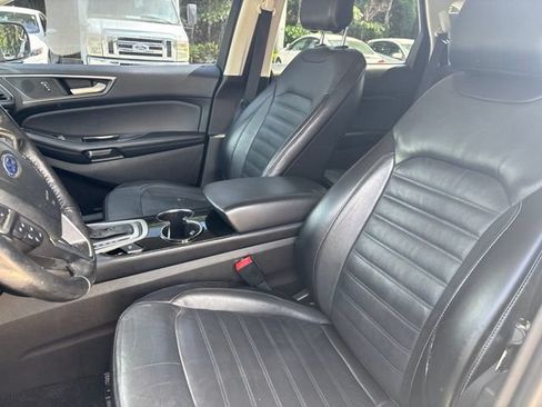 Used 2017 Ford Edge SEL w/ Equipment Group 201A AWD/4WD image 6