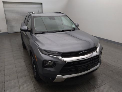 Used 2021 Chevrolet TrailBlazer LT w/ Convenience Package FWD image 14