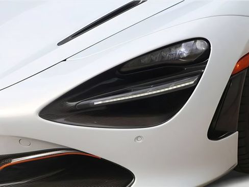 Used 2020 McLaren 720S Spider RWD image 2