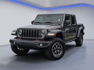 Used 2025 Jeep Gladiator Rubicon w/ Safety Group AWD/4WD video 2